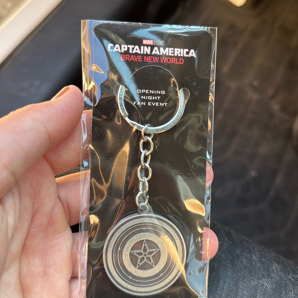 AMC Exclusive Captain America “Brave New World” Keychain!